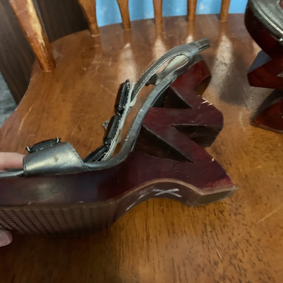 Victoria’s Secret Two Lips Zig Zag Wedge Sandals size 6 - Picture 3 of 6